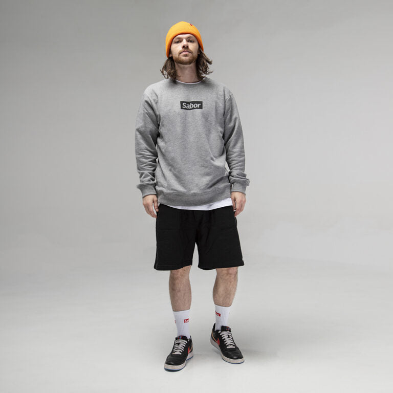 BERMUDA SPORT NEGRA – LOGO BOX