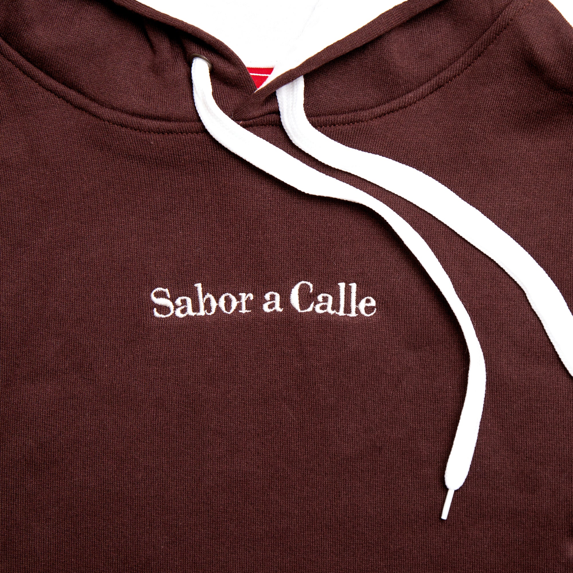 BUZO HOODIE BORDADO SERIF CHOCOLATE