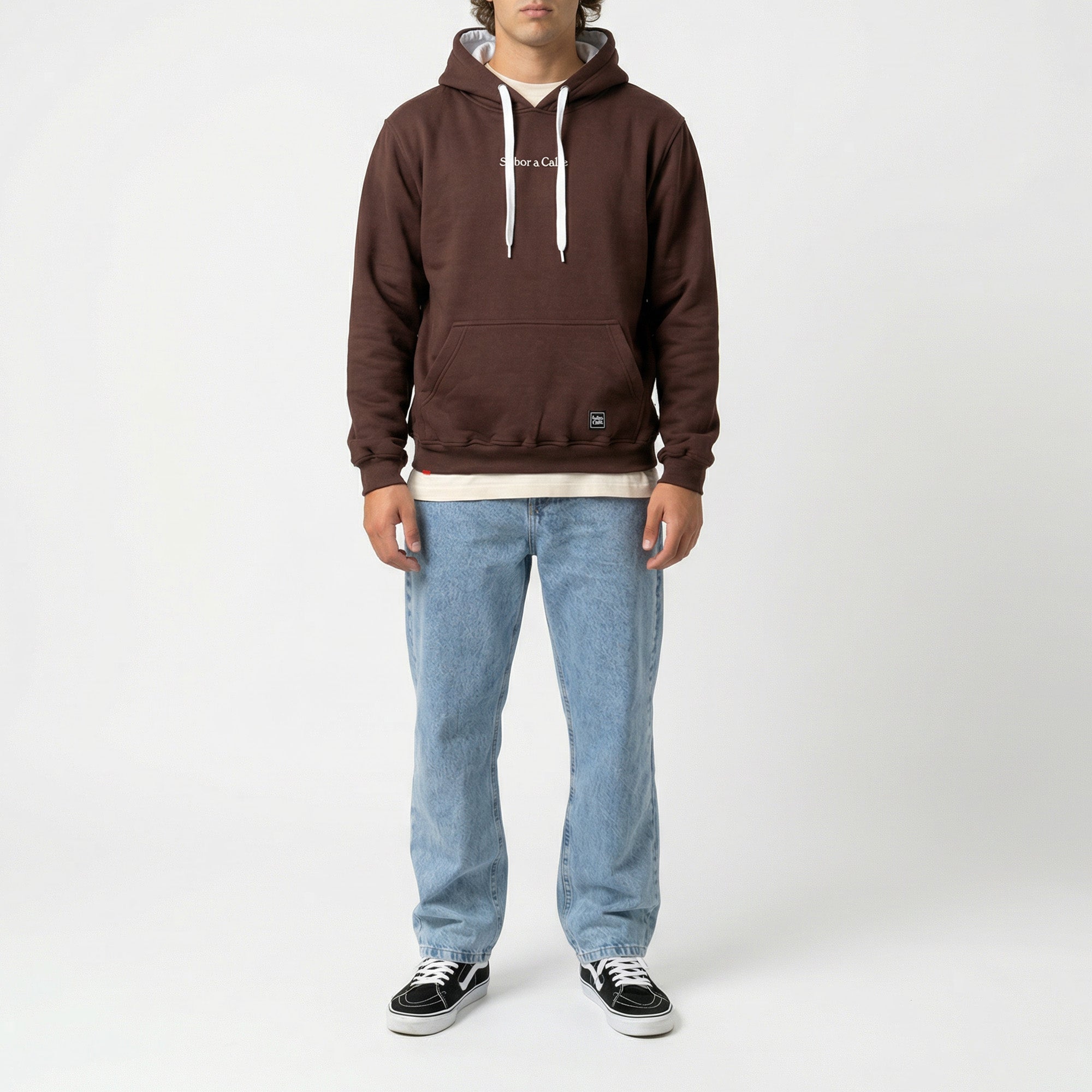 BUZO HOODIE BORDADO SERIF CHOCOLATE