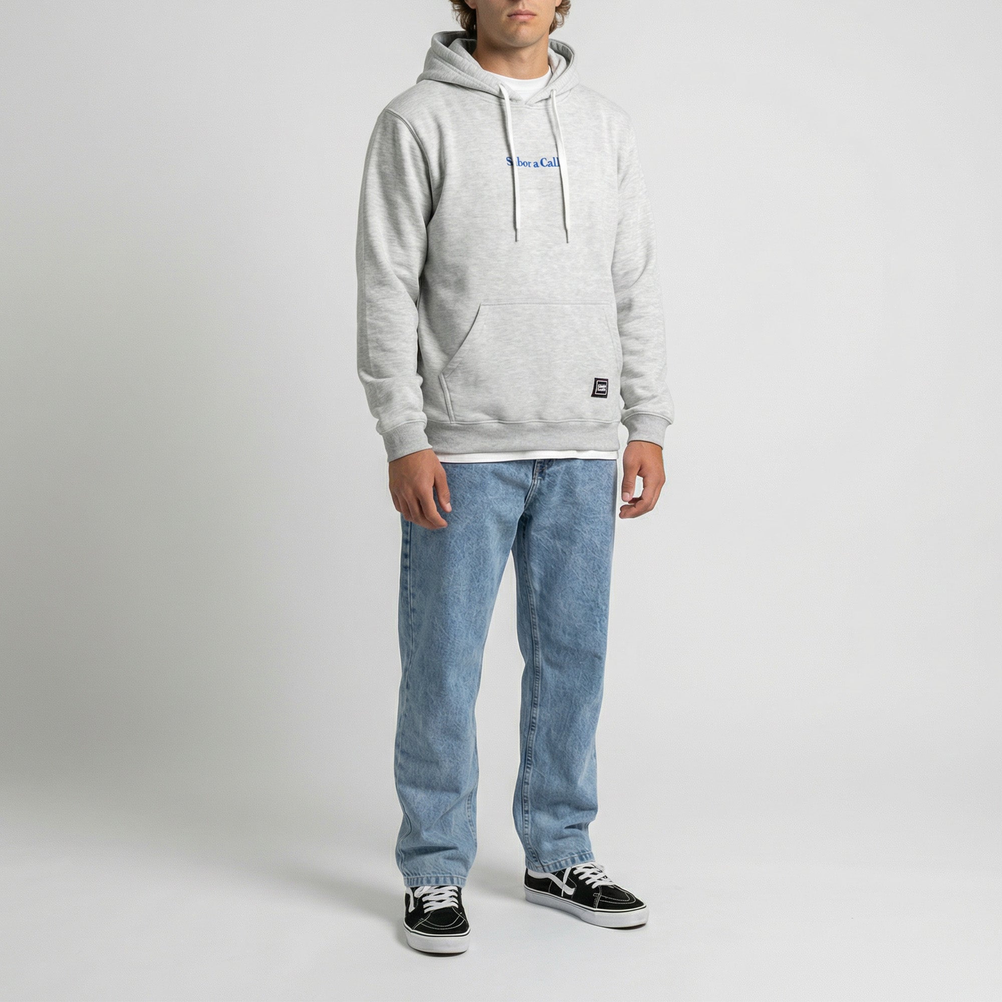 BUZO HOODIE SERIF LOGO - GRIS MELANGE