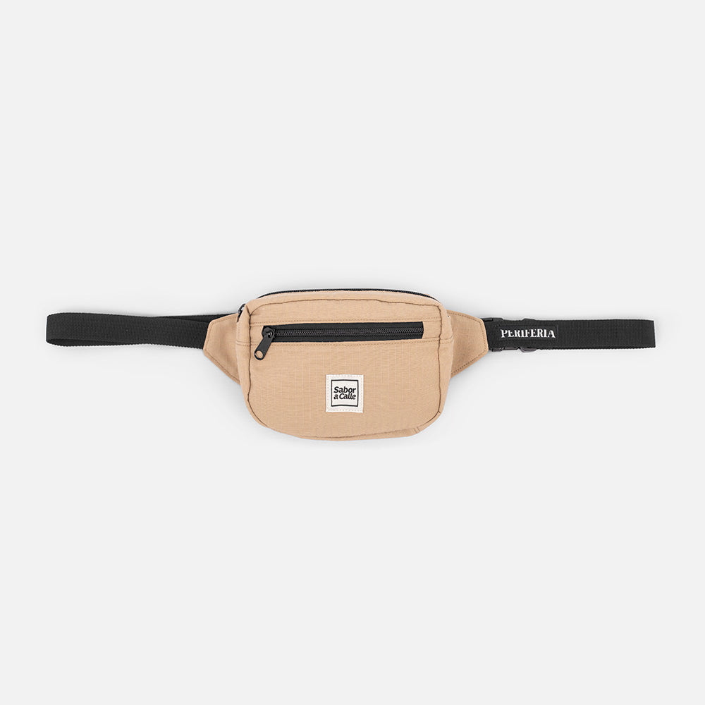 RIÑONERA SQUARE LOGO X PERIFERA [RIPSTOP] – ARENA