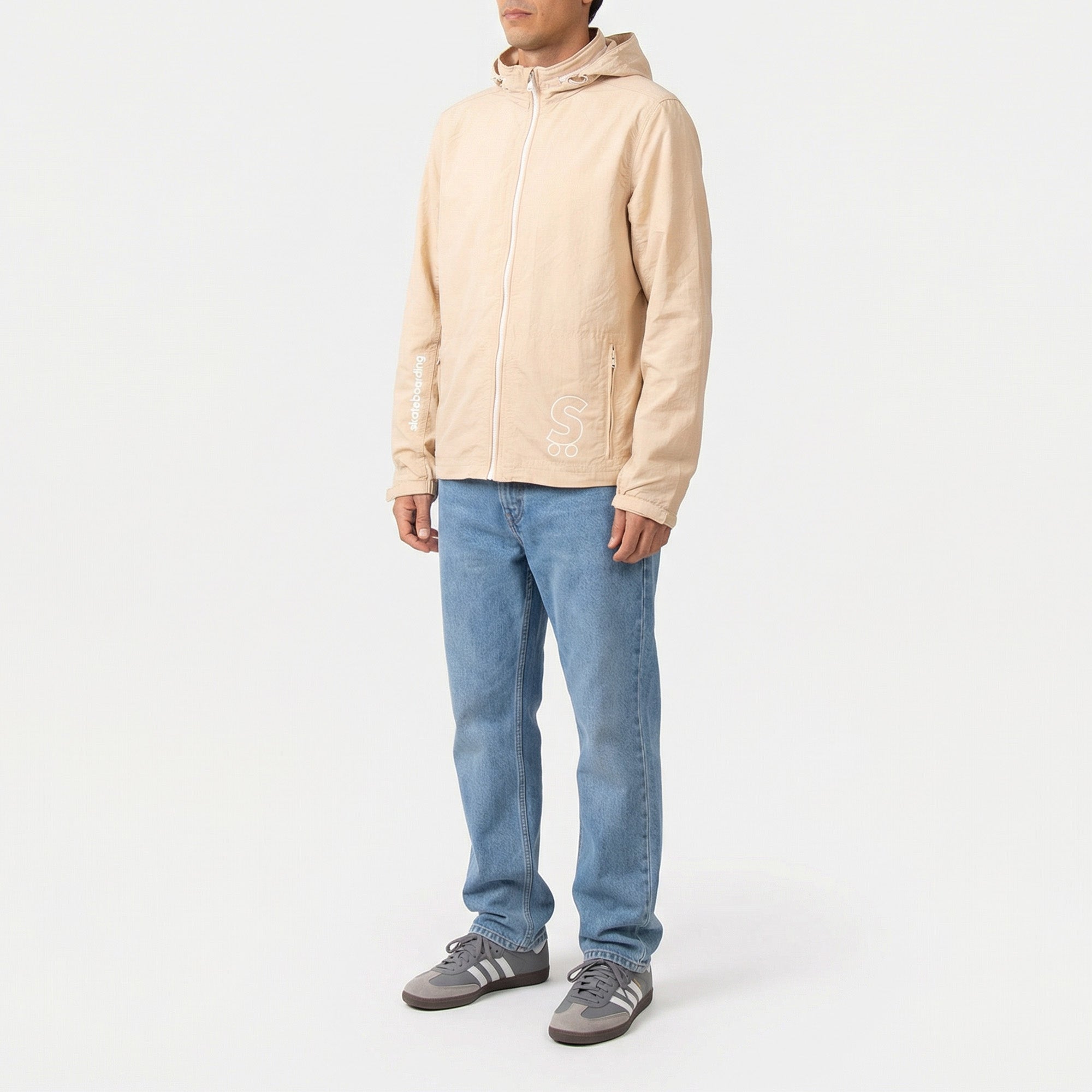 ROMPEVIENTOS LOGO -  ARENA